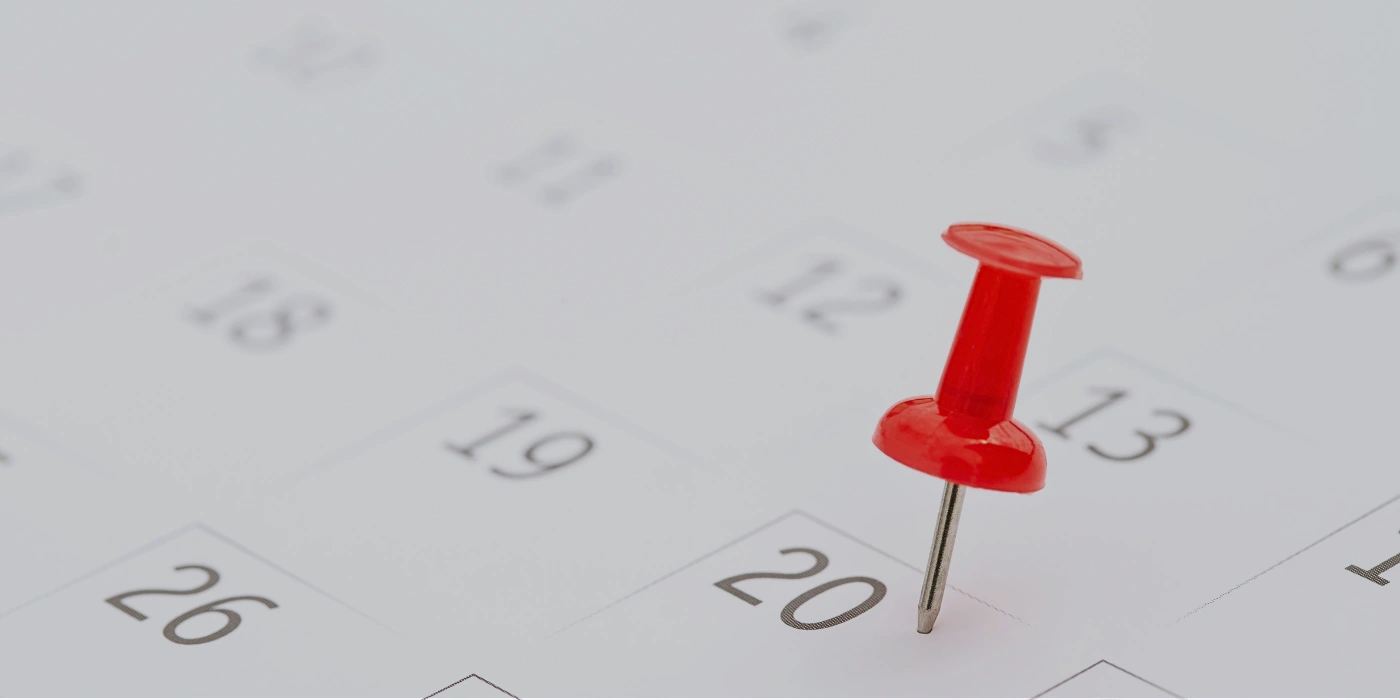 Calendar with bullet pin marking dry season months as the best time to visit Taman Negara National Park in Malaysia